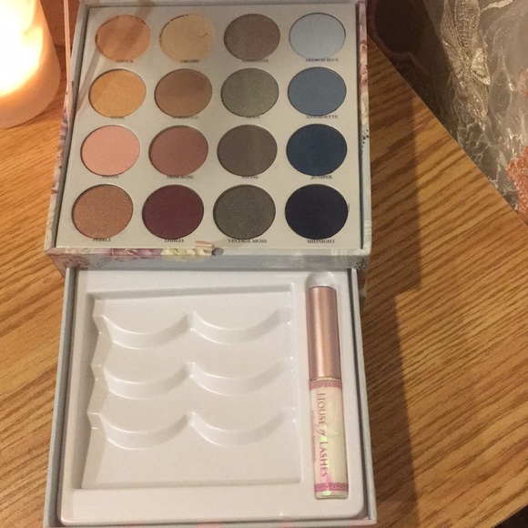 Sephora*House of Lashes palette - Picture 4 of 5